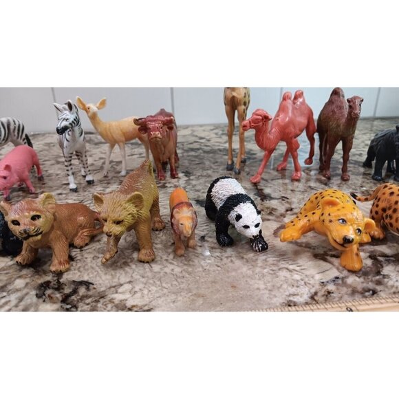 Lot Of 27 Animal Figurine Toys African Cel Hippo Zebra Pig Giraffe And More - Picture 6 of 16